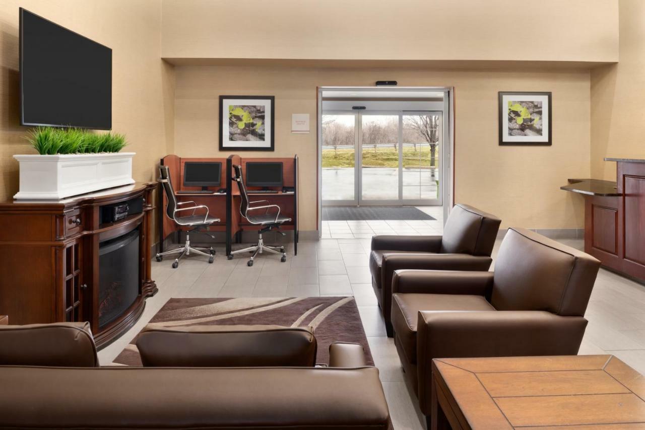 Hawthorn Suites By Wyndham Oak Creek/Milwaukee Airport Экстерьер фото